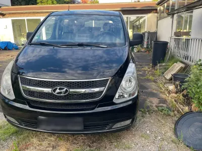 Gebraucht Hyundai H-1 170 PS (125 kW) 2009 Schwarz Van / Kleinbus