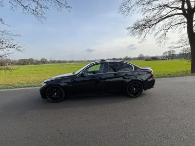 Gebraucht BMW 325 Performance 218 PS (160 kW) 2004 Schwarz Limousine