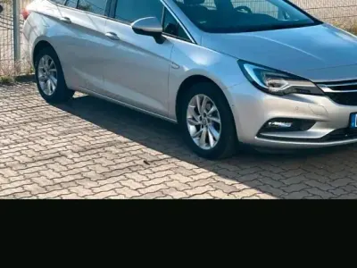 Gebraucht Opel Astra 130 PS (95 kW) 2017 Silber Kombi