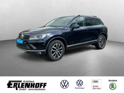 Używany VW Touareg Basis 262 KM (192 kW) 2017 Niebieski SUV