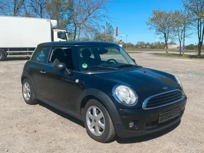Gebraucht Mini Cooper 75 PS (55 kW) 2010 Schwarz Kleinwagen