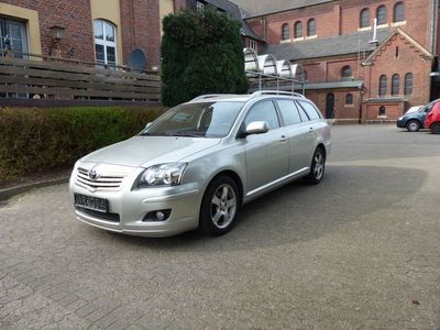Gebraucht Toyota Avensis Luna 171 PS (125 kW) 2006 Silber metallic Kombi