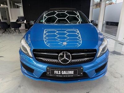 Blau Gebraucht 2014 Mercedes A200 AMG line Limousine | 12.980 € (Etwas zu teuer)