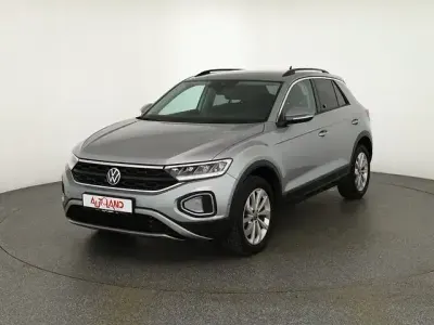Używany VW T-Roc Cabriolet 150 KM (110 kW) 2025 Srebrny SUV