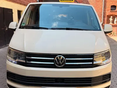 Gebraucht VW Caravelle 150 PS (110 kW) 2017 Andere farben Van