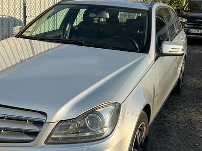 Mercedes C200