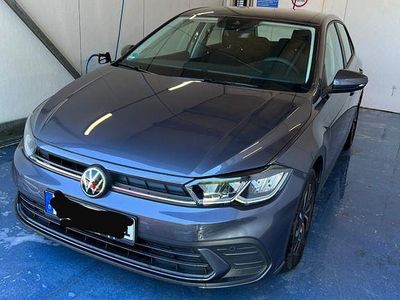 Gebraucht VW Polo 80 PS (58 kW) 2022 Grau Kleinwagen