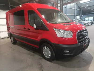 Gebraucht Ford Transit Trend 131 PS (96 kW) 2022 Rot Van