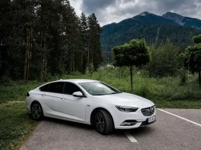 Gebraucht Opel Insignia OPC 165 PS (121 kW) 2018 Weiß Limousine