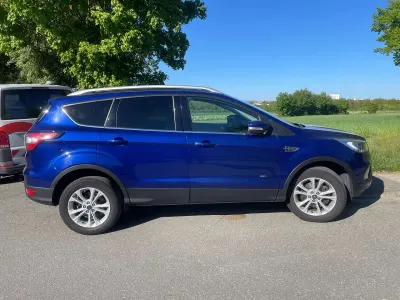 Używany Ford Kuga 182 KM (133 kW) 2017 Niebieski SUV