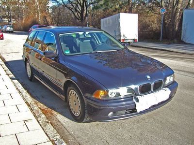 Usata BMW 520 185 CV (136 kW) 2001 Blu Station wagon