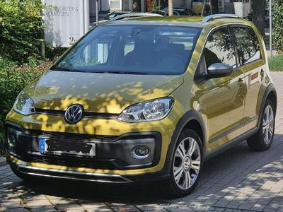 VW cross up!