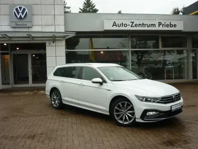 Gebraucht VW Passat Elegance 200 PS (147 kW) 2022 Weiß Kombi