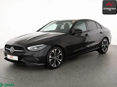 Gebraucht Mercedes C300 Avantgarde 265 PS (194 kW) 2023 Obsidianschwarz Limousine