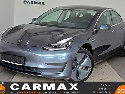Grau Gebraucht 2020 Tesla Model 3 Standard Range Plus Limousine | 20.899 € (Fairer Preis)