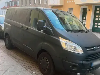 Gebraucht Ford Transit 170 PS (125 kW) 2018 Schwarz Van