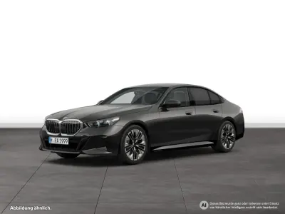 Gebraucht BMW 520 M Sport 190 PS (139 kW) 2025 Grau Limousine
