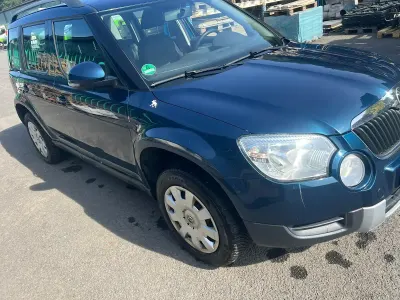 Gebraucht Skoda Yeti 105 PS (77 kW) 2013 Blau SUV