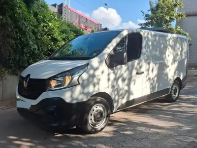 Gebraucht Renault Trafic 120 PS (88 kW) 2016 Weiß Van / Kleinbus