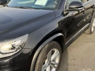 Gebraucht VW Tiguan LOUNGE 140 PS (102 kW) 2016 Schwarz SUV