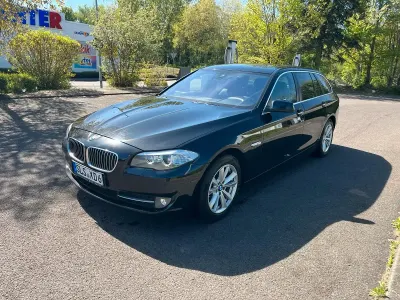 Gebraucht BMW 520 184 PS (135 kW) 2012 Schwarz Kombi