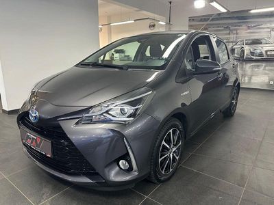Grau Gebraucht 2018 Toyota Yaris Hybrid Team Kleinwagen | 13.900 € (Fairer Preis)