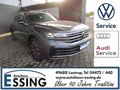 Grau Gebraucht 2024 VW Touareg Elegance SUV | 59.900 € (Fairer Preis)