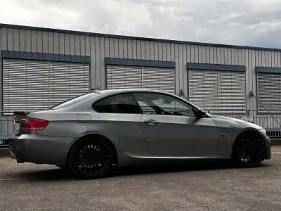 Gebraucht BMW 335 Sport Line 306 PS (225 kW) 2009 Grau Coupé