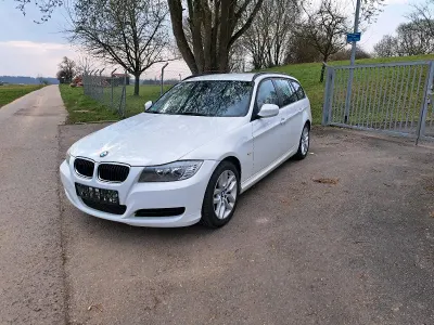 Begagnad BMW 316 118 HK (86 kW) 2011 Vit Kombi