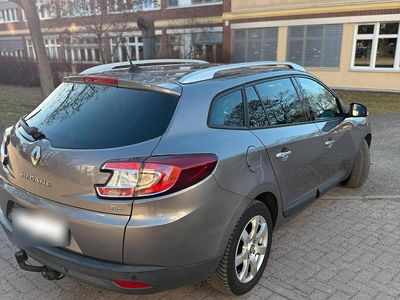 Gebraucht Renault Mégane GrandTour 130 PS (95 kW) 2010 Grau Kombi