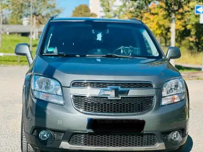 Używany Chevrolet Orlando 141 KM (103 kW) 2011 Szary Minivan