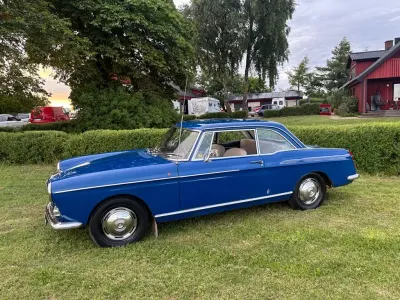 Gebraucht Peugeot 404 97 PS (71 kW) 1965 Blau Coupé