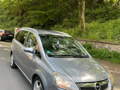 Gebraucht Opel Zafira 150 PS (110 kW) 2008 Van / Kleinbus