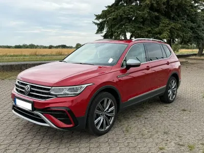 Gebraucht VW Tiguan Allspace Elegance 150 PS (110 kW) 2023 Rot SUV