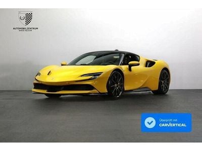 Gebraucht Ferrari SF90 1001 PS (736 kW) 2024 Giallo modena Coupé