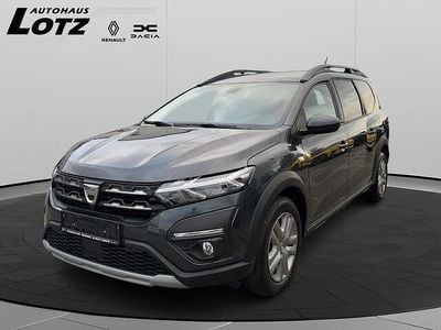 Grau Gebraucht 2022 Dacia Jogger Comfort Van / Kleinbus | 15.790 € (Superpreis)