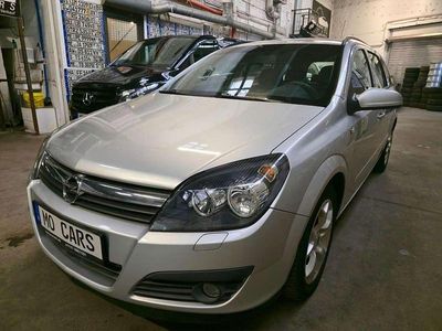 Gebraucht Opel Astra Edition 105 PS (77 kW) 2005 Silber Kombi