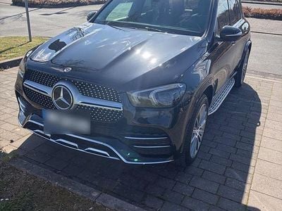 Second-hand Mercedes GLE300 AMG line 245 CP (180 kW) 2020 Negru SUV