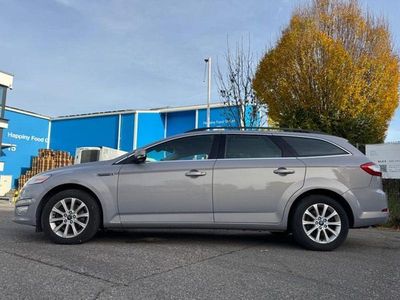Micastonesilber metallic (metallic) Gebraucht 2011 Ford Mondeo Titanium Kombi | 2.999 €