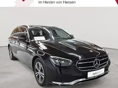 Gebraucht Mercedes E300 Avantgarde 265 PS (194 kW) 2023 Obsidianschwarz metallic Kombi