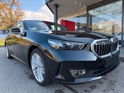 Second-hand BMW 520 197 CP (144 kW) 2025 Negru Berlinǎ