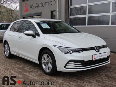 Gebraucht VW Golf VIII Life 150 PS (110 kW) 2023 Oryxweiss Limousine