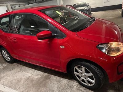 Second-hand VW up! high up! 60 CP (44 kW) 2012 Roșu Hatchback