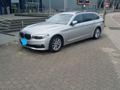 Gebraucht BMW 525 231 PS (169 kW) 2019 Silber Kombi