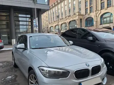 Gebraucht BMW 118 Advantage 136 PS (100 kW) 2017 Silber Kleinwagen