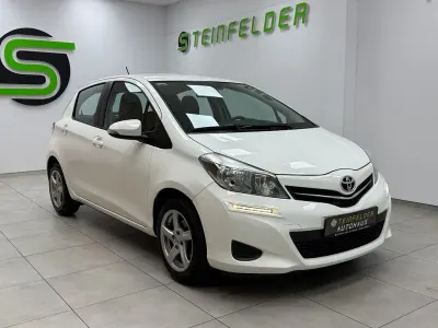 Gebraucht Toyota Yaris Life 99 PS (72 kW) 2012 Weiß Kleinwagen