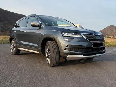 Gebraucht Skoda Karoq Scout 4x4 150 PS (110 kW) 2019 Grau SUV