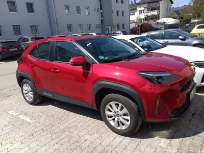 Gebraucht Toyota Yaris Cross Comfort 116 PS (85 kW) 2023 Rot SUV