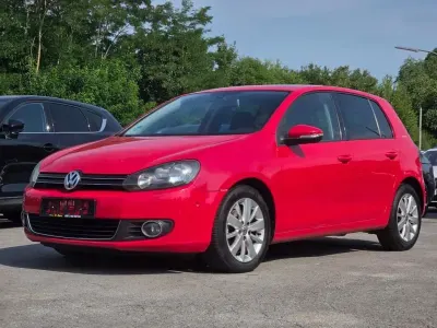 Gebraucht VW Golf VI Team 105 PS (77 kW) 2011 Rot Limousine