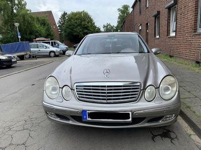 Mercedes E320